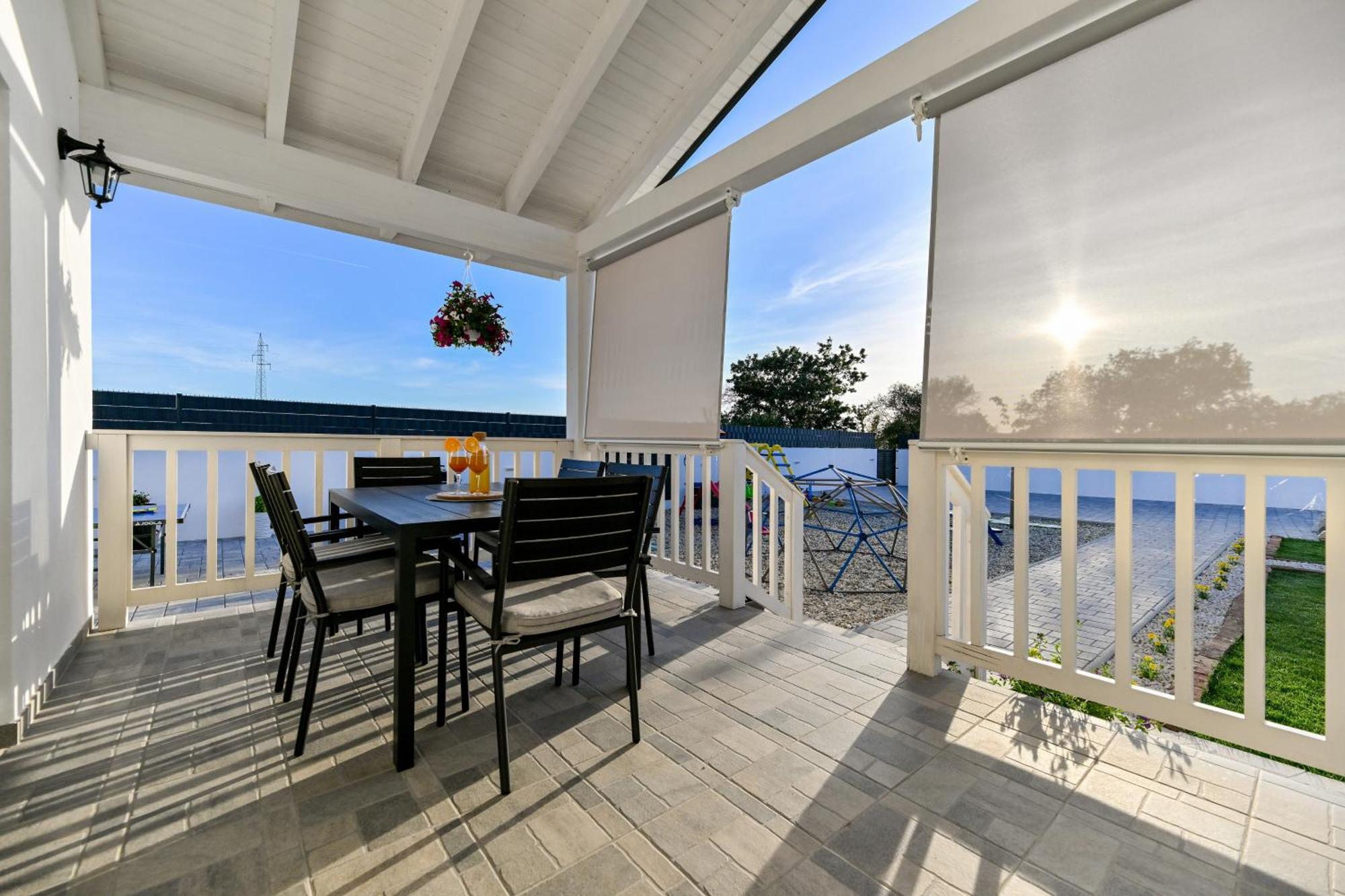 Holiday Home Aprilis With Pool, Jacuzzi And Sauna Galovac  Exterior foto